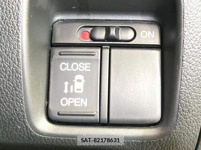 Honda N BOX CUSTOM 2016-02 7393198-4