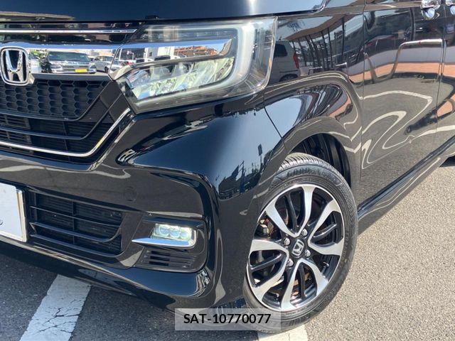 Honda N BOX CUSTOM 2018-04 7393196-11
