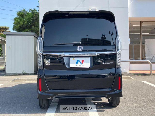 Honda N BOX CUSTOM 2018-04 7393196-14