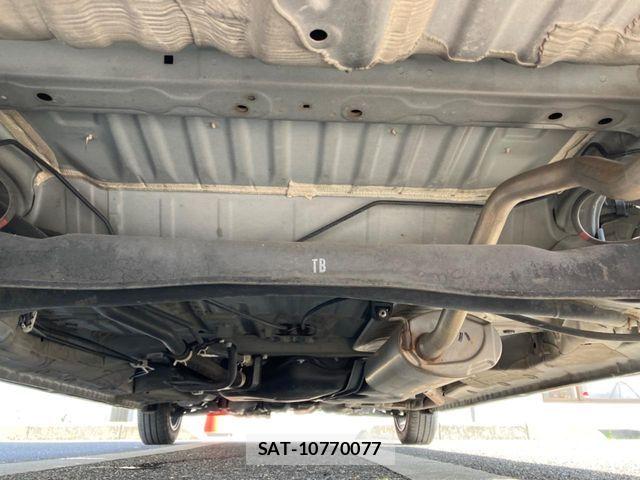 Honda N BOX CUSTOM 2018-04 7393196-18