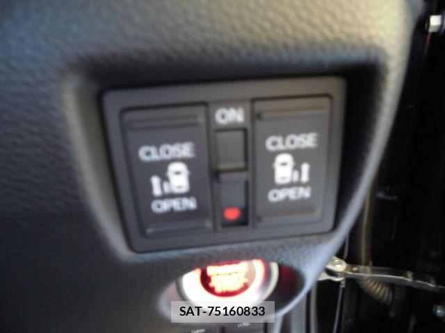 Honda N BOX CUSTOM 2019-05 7393186-11