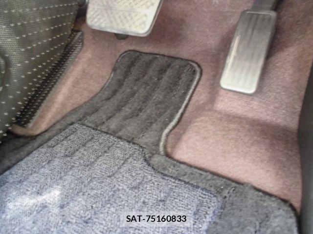 Honda N BOX CUSTOM 2019-05 7393186-12