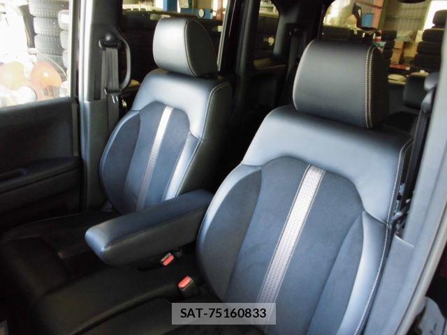 Honda N BOX CUSTOM 2019-05 7393186-7