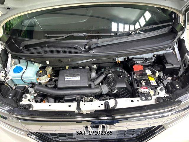 Honda N BOX CUSTOM 2018-03 7393180-17
