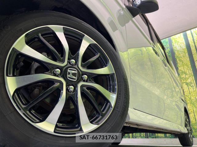Honda N BOX CUSTOM 2019-05 7393169-12
