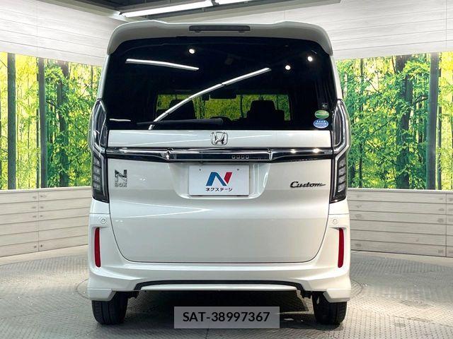Honda N BOX CUSTOM 2018-03 7393184-14