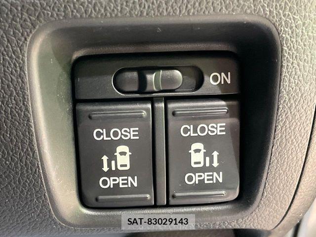 Honda N BOX CUSTOM 2013-08 7456277-5