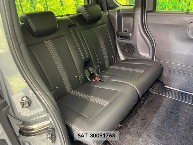 Honda N BOX CUSTOM 2024-03 7456200-8