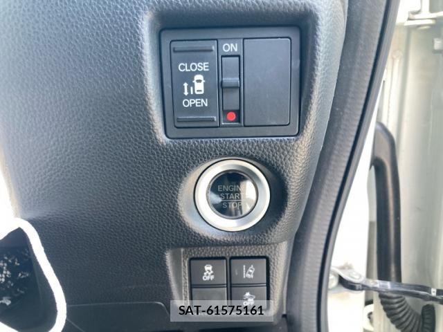Honda N BOX CUSTOM 2019-07 7456275-11