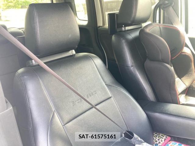 Honda N BOX CUSTOM 2019-07 7456275-12