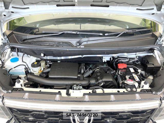 Honda N BOX CUSTOM 2026-05 7456223-17
