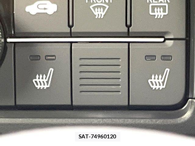 Honda N BOX CUSTOM 2026-05 7456223-4
