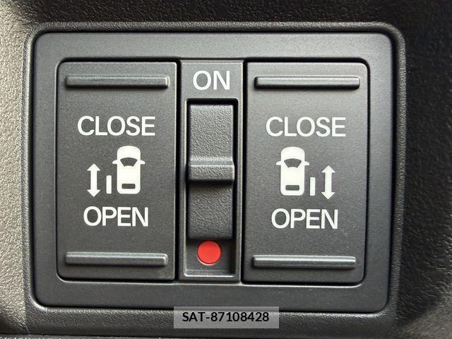 Honda N BOX CUSTOM 2024-07 7456246-11