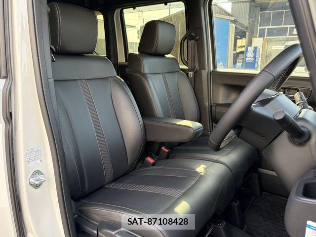 Honda N BOX CUSTOM 2024-07 7456246-14