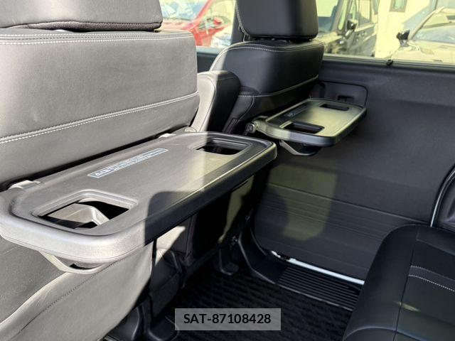 Honda N BOX CUSTOM 2024-07 7456246-17