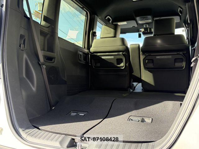 Honda N BOX CUSTOM 2024-07 7456246-24