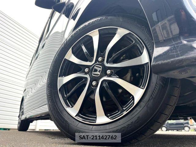 Honda N BOX CUSTOM 2019-09 7456271-15