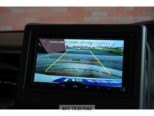 Honda N BOX CUSTOM 2022-08 7456251-13