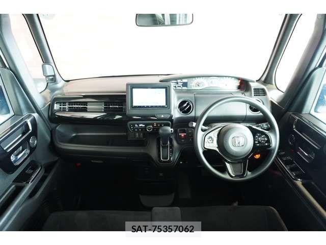 Honda N BOX CUSTOM 2022-08 7456251-4