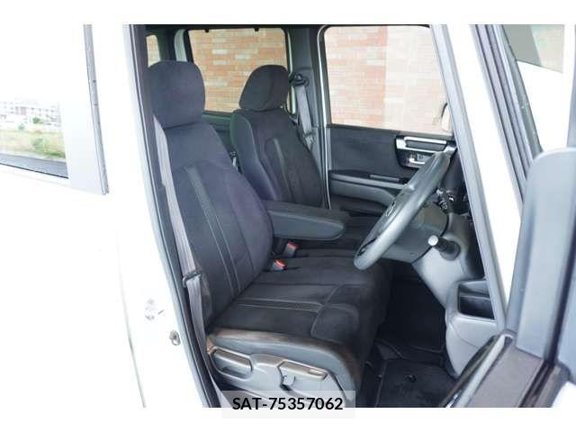 Honda N BOX CUSTOM 2022-08 7456251-5