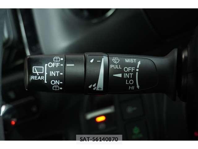 Honda N BOX CUSTOM 2022-04 7456247-27