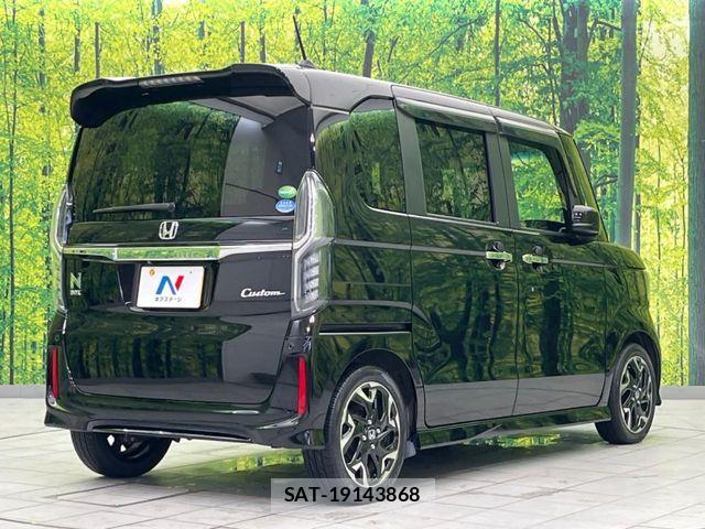 Honda N BOX CUSTOM 2018-07 7456263-16
