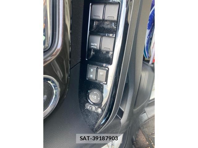 Honda N BOX CUSTOM 2019-07 7456274-15