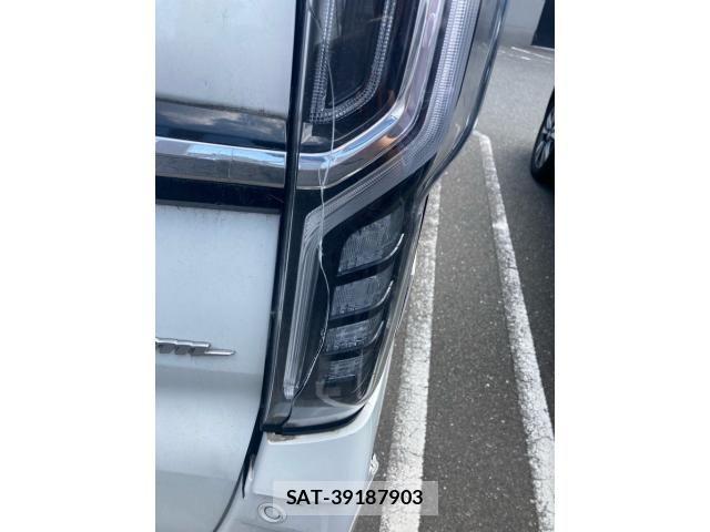 Honda N BOX CUSTOM 2019-07 7456274-26