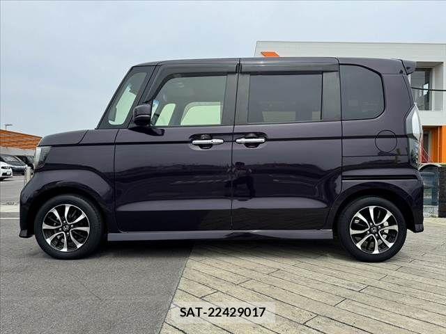Honda N BOX CUSTOM 2017-09 7456262-11
