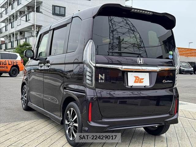 Honda N BOX CUSTOM 2017-09 7456262-14
