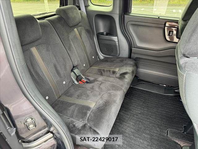 Honda N BOX CUSTOM 2017-09 7456262-17