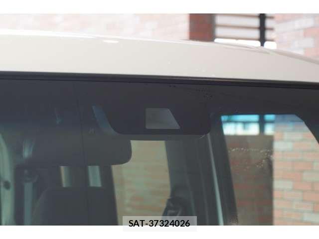 Honda N BOX CUSTOM 2022-08 7456250-10