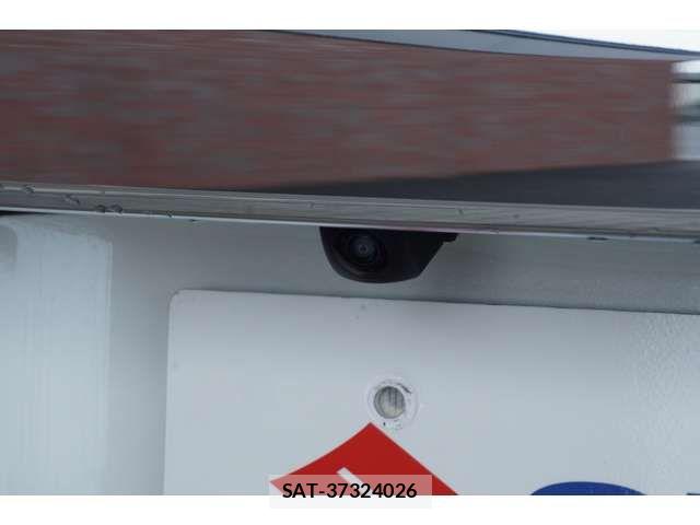Honda N BOX CUSTOM 2022-08 7456250-11