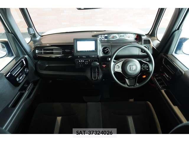 Honda N BOX CUSTOM 2022-08 7456250-4
