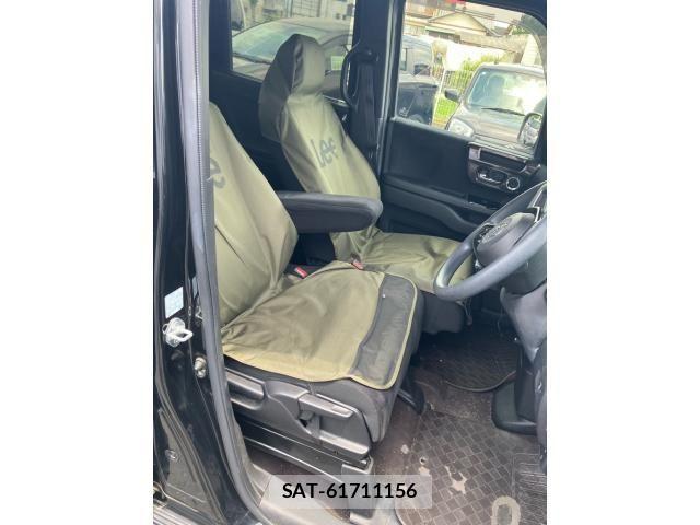 Honda N BOX CUSTOM 2019-02 7456272-9