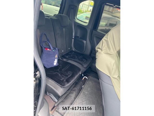 Honda N BOX CUSTOM 2019-02 7456272-11