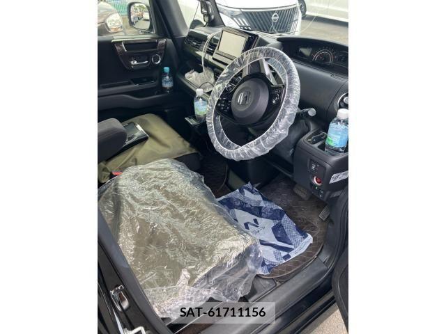 Honda N BOX CUSTOM 2019-02 7456272-20