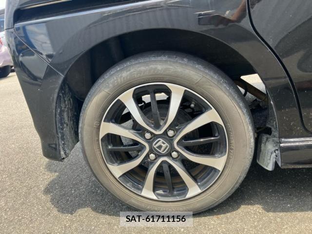 Honda N BOX CUSTOM 2019-02 7456272-4