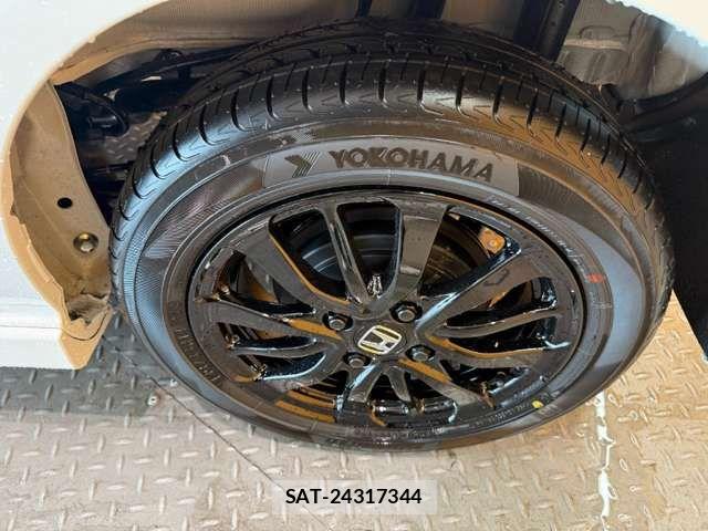 Honda N BOX CUSTOM 2026-04 7456208-14