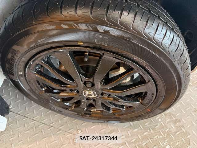 Honda N BOX CUSTOM 2026-04 7456208-16