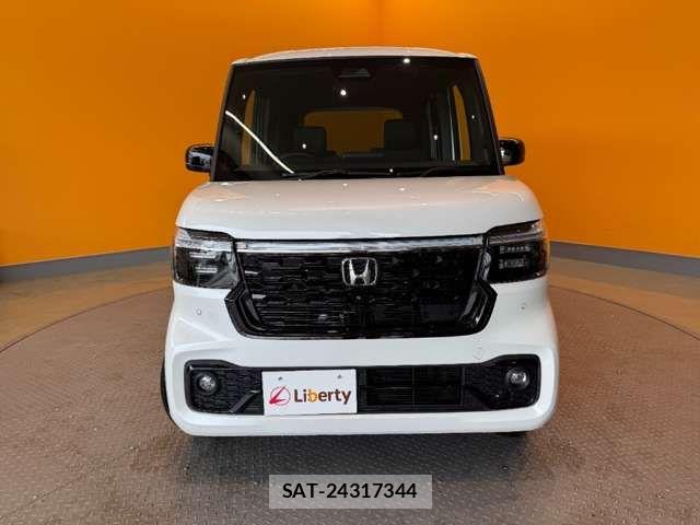 Honda N BOX CUSTOM 2026-04 7456208-5