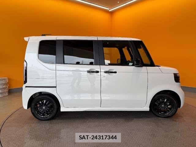 Honda N BOX CUSTOM 2026-04 7456208-7
