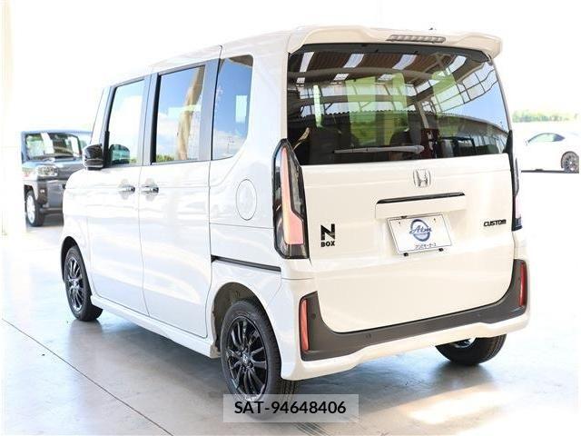 Honda N BOX CUSTOM 2026-04 7456206-22