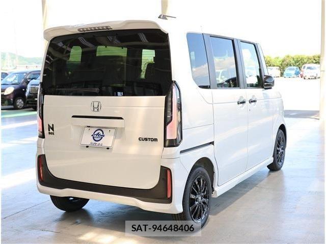 Honda N BOX CUSTOM 2026-04 7456206-2