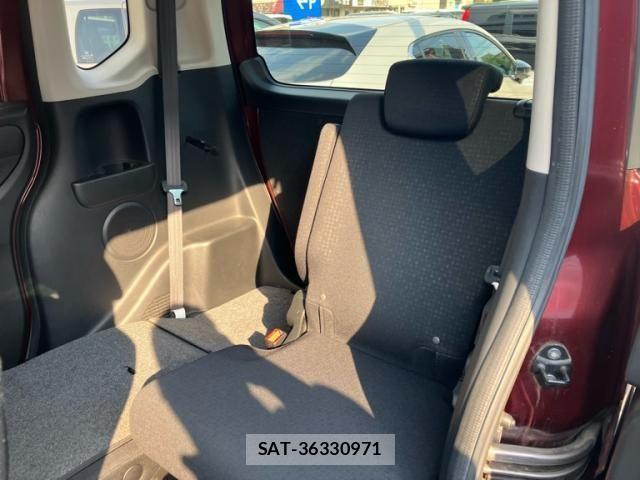 Honda N BOX CUSTOM 2015-06 7456282-12