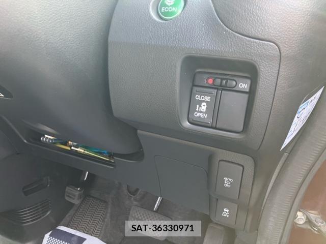Honda N BOX CUSTOM 2015-06 7456282-16