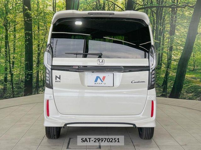 Honda N BOX CUSTOM 2017-10 7456245-14