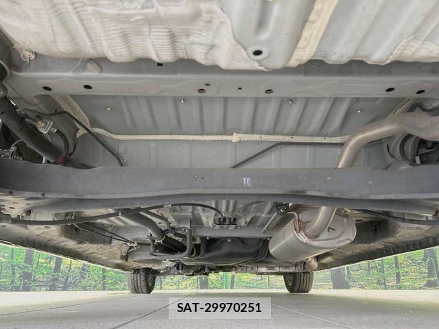 Honda N BOX CUSTOM 2017-10 7456245-18
