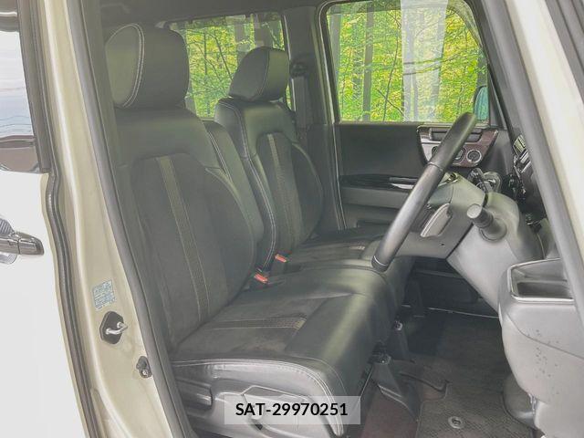 Honda N BOX CUSTOM 2017-10 7456245-7