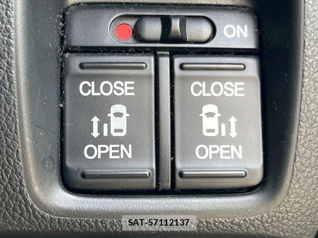 Honda N BOX CUSTOM 2016-03 7456270-5